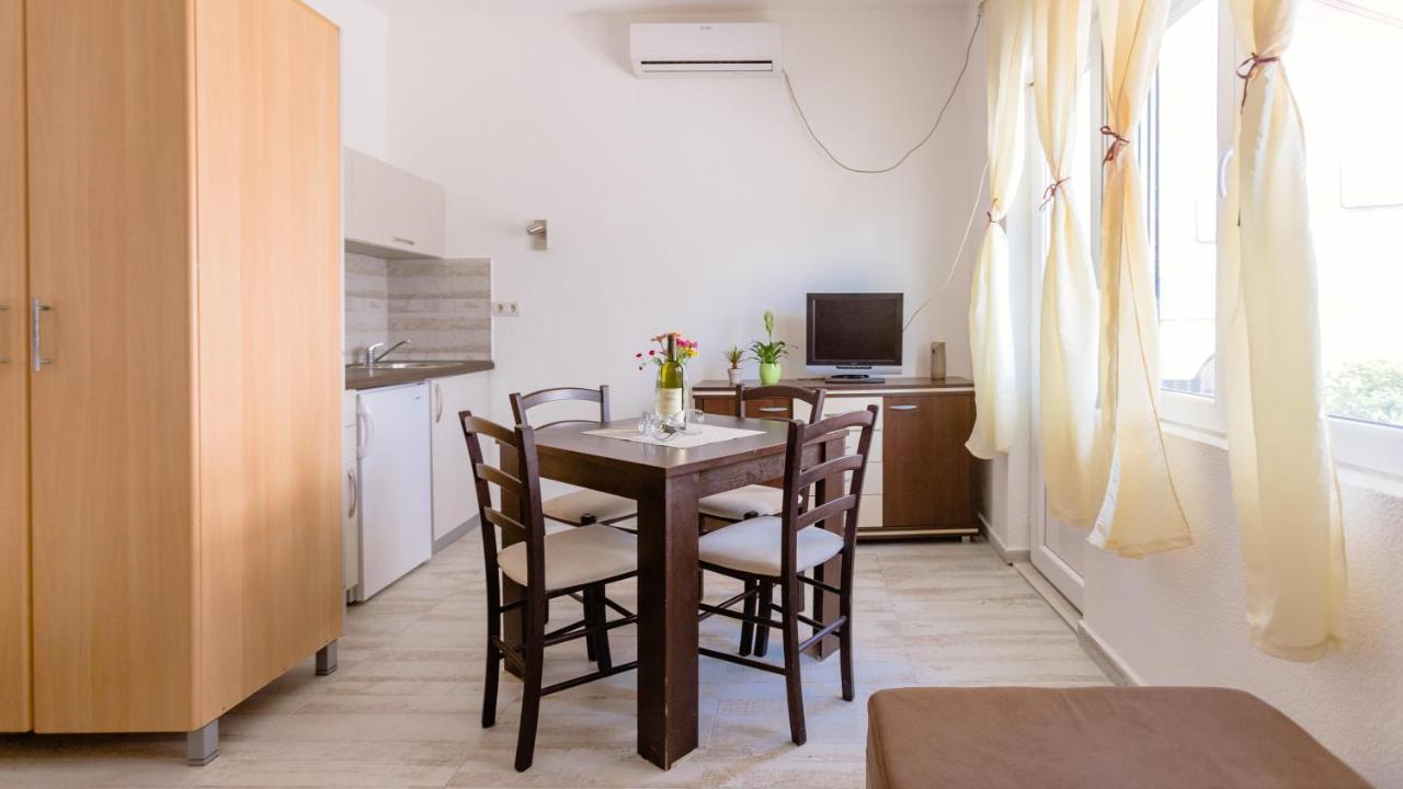 Belane Apartments Тиват Экстерьер фото