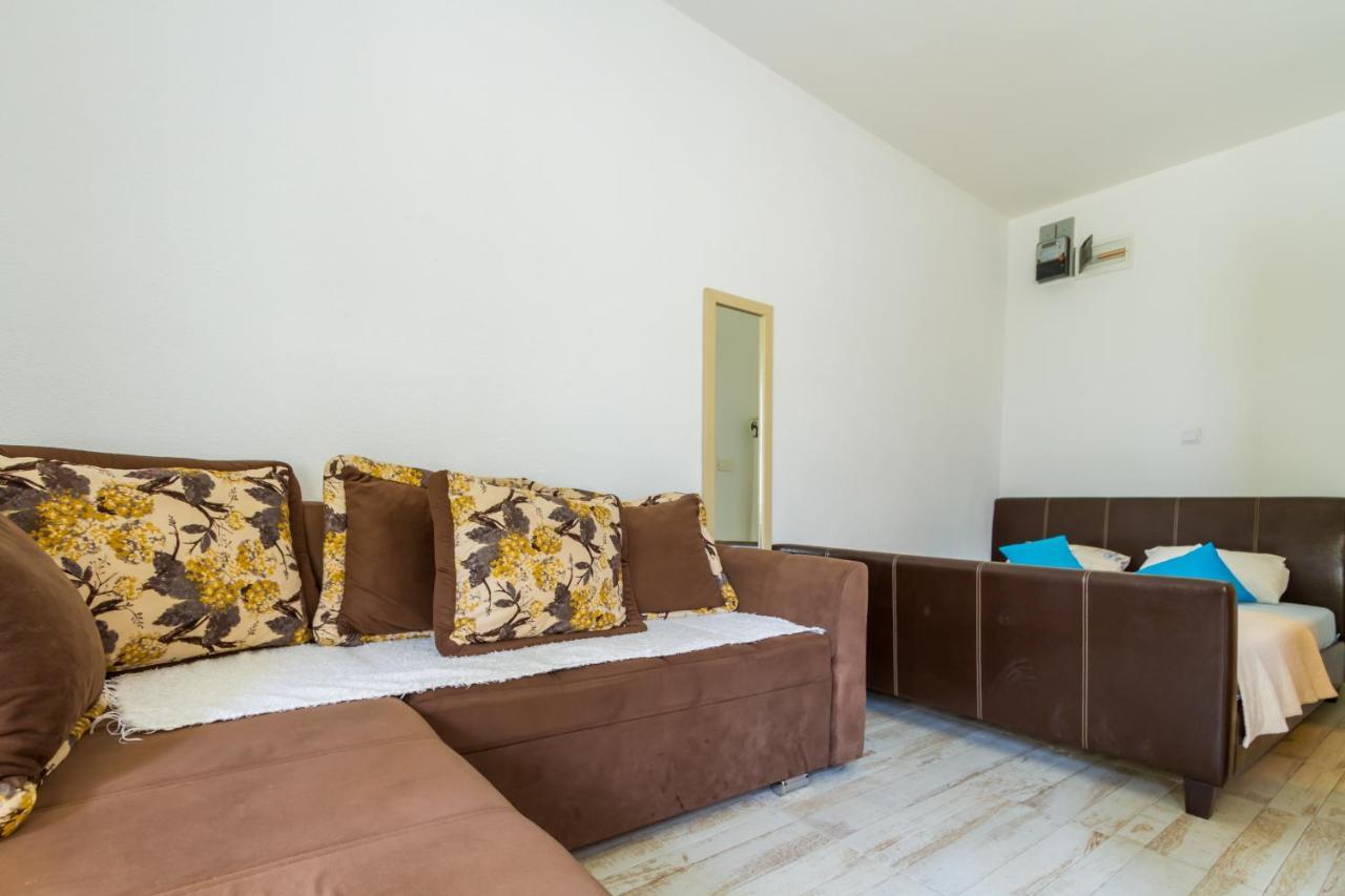 Belane Apartments Тиват Экстерьер фото